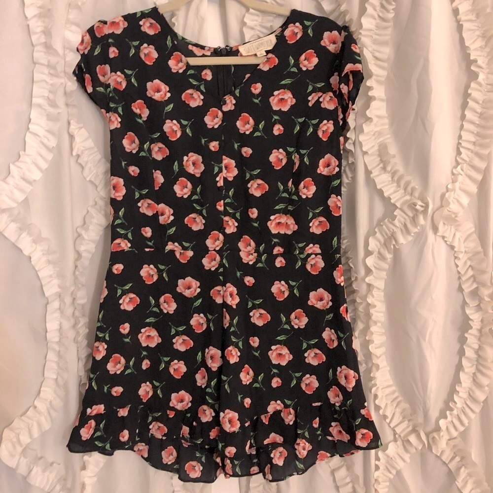 Like New Floral Romper